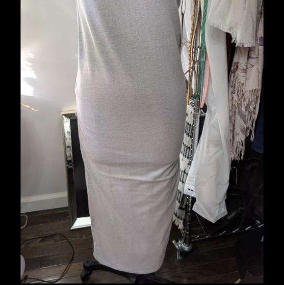 EXTRA SMALL - DIAMOND SUPPLY CO. STONE FIT MAXI DRESS. EMBROIDERED. SIDE ZIPPER. - Picture 2 of 9